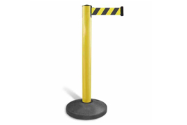 Retractable barrier